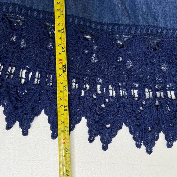 Taxi Blue Chambray Denim Off Shoulder Wide Crochet Lace Trim Top Women 2X FLAWED - Picture 13 of 14